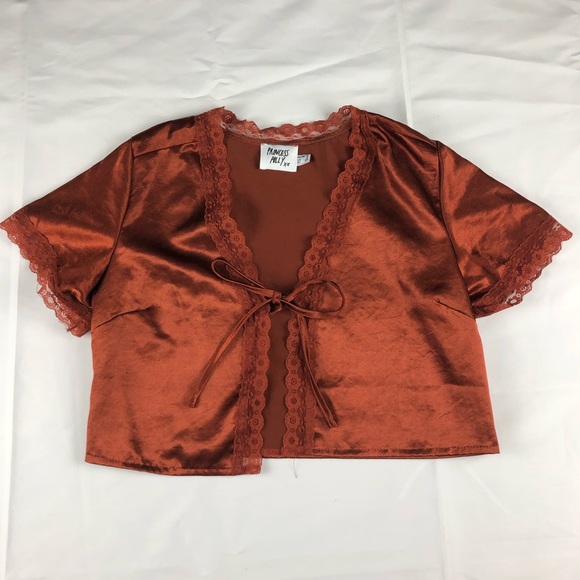 Princess Polly Tops - Tie In Front Crop Top